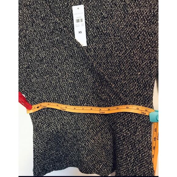 Ann Taylor short sleeve top - Picture 5 of 5